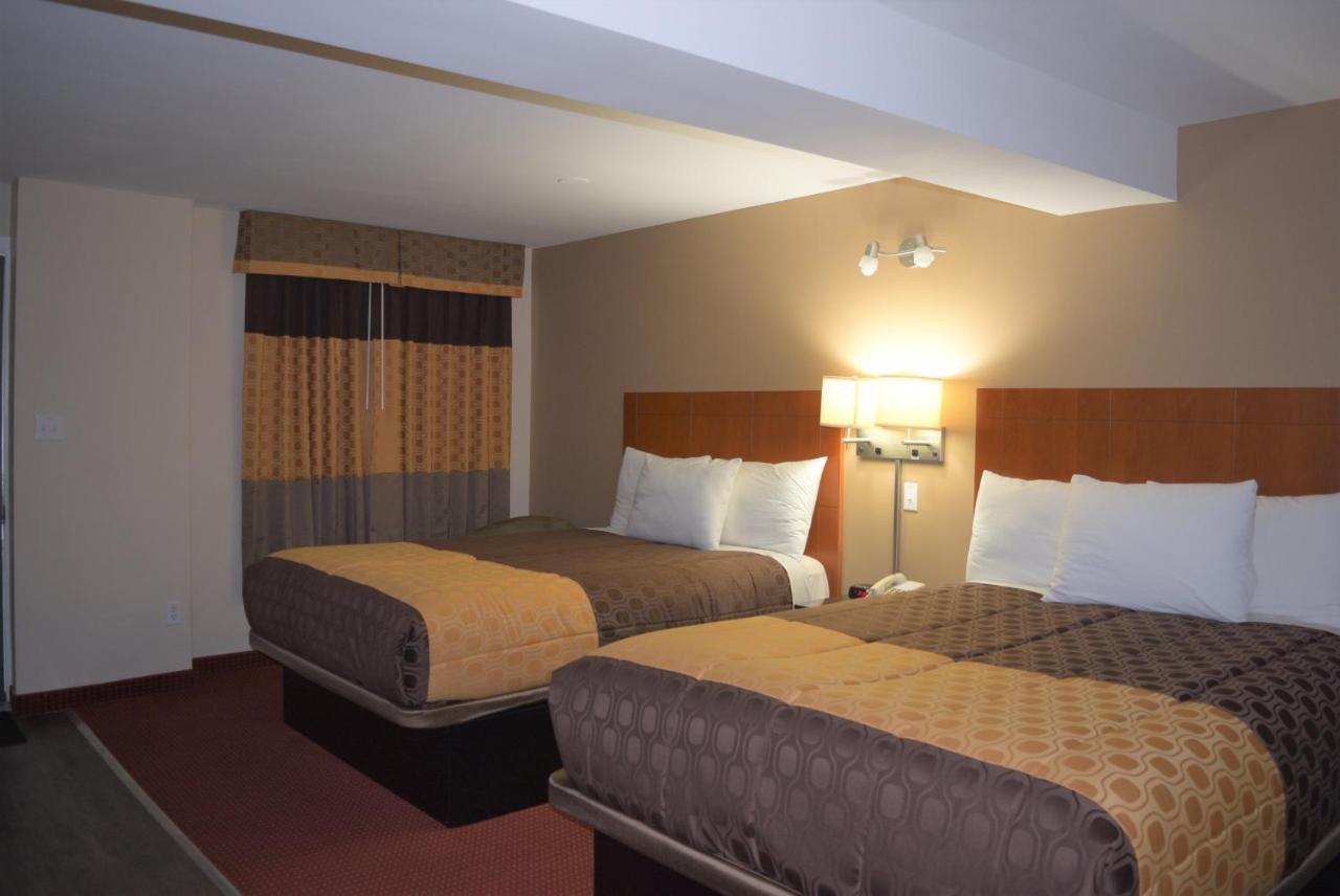 Knights Inn Arnprior Zewnętrze zdjęcie