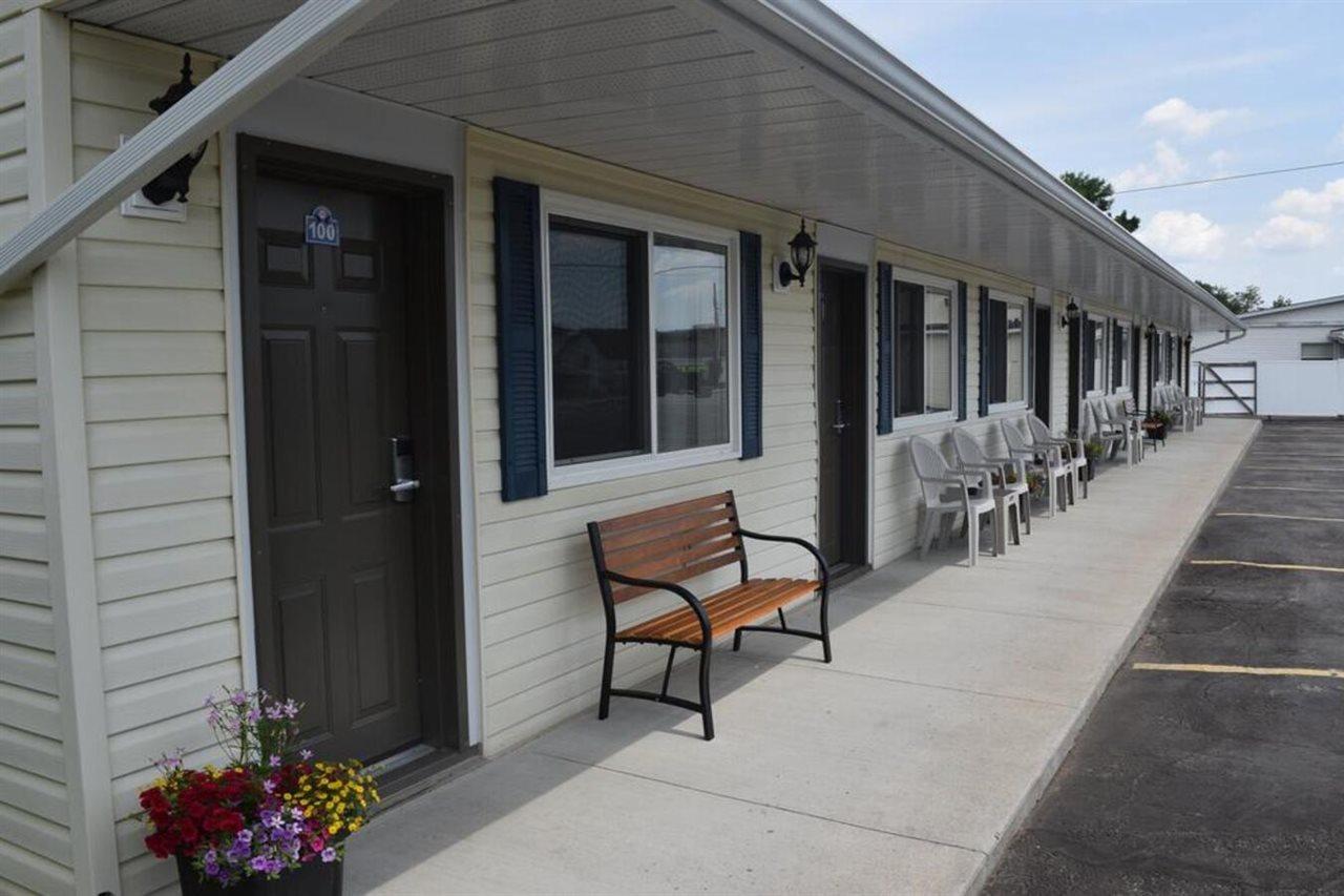 Knights Inn Arnprior Zewnętrze zdjęcie