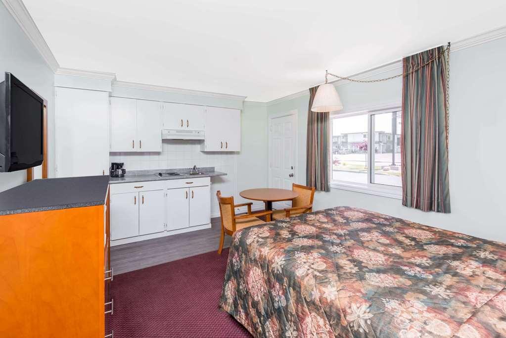 Knights Inn Arnprior Pokój zdjęcie